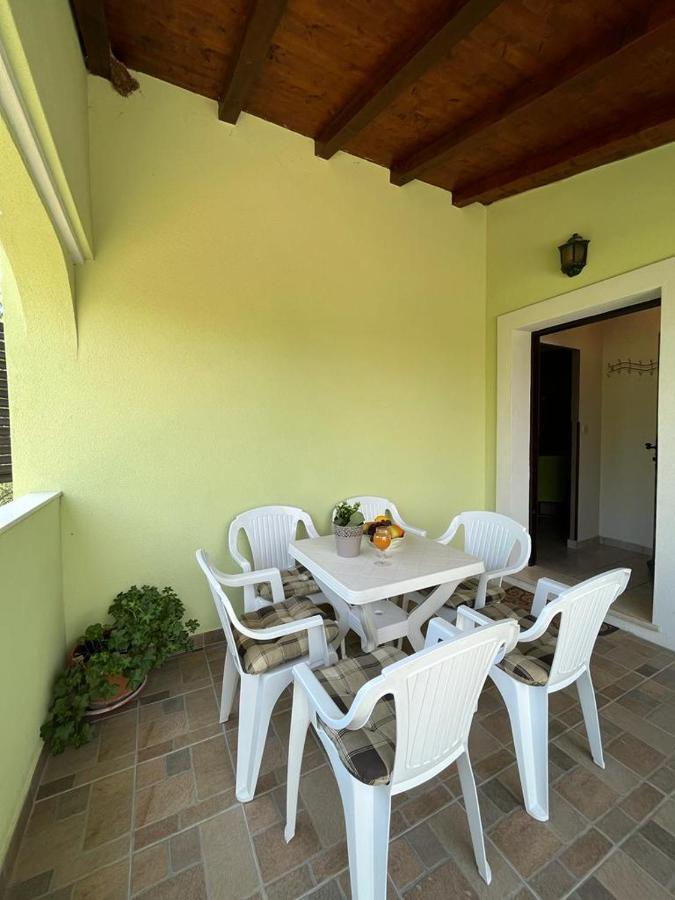 Pomerino Apartmans Exterior foto
